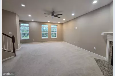 42977 Edgewater Street, Chantilly, VA 20152 - Photo 15