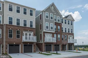 43369 Town Gate Square, Chantilly, VA 20152 - Photo 3