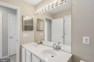 21745 Regents Park Cir, Sterling, VA 20166 - Photo 69