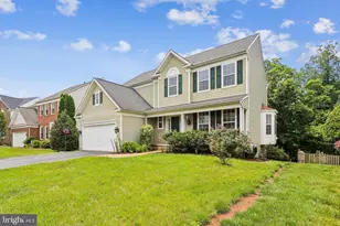 21745 Regents Park Cir, Sterling, VA 20166 - Photo 3