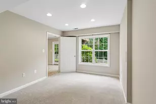 21745 Regents Park Cir, Sterling, VA 20166 - Photo 75