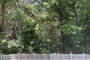 21745 Regents Park Cir, Sterling, VA 20166 - Photo 3