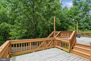 21745 Regents Park Cir, Sterling, VA 20166 - Photo 9