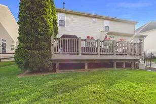 25230 Mastery Pl, Aldie, VA 20105 - Photo 5