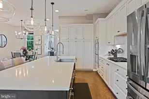 23560 Epperson Square, Brambleton, VA 20148 - Photo 9