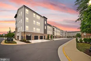 23640 Bolton Cres Terrace, Ashburn, VA 20148 - Photo 19