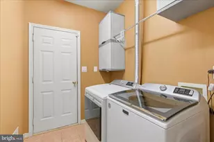 43605 Wembley Ln, Chantilly, VA 20152 - Photo 35