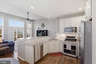 43605 Wembley Ln, Chantilly, VA 20152 - Photo 13