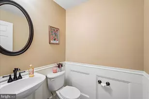 320 N Constitution Way, Purcellville, VA 20132 - Photo 41
