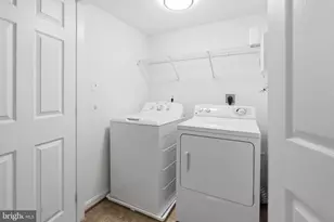 19283 Winmeade Dr, Leesburg, VA 20176 - Photo 35
