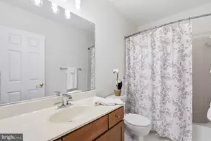 19283 Winmeade Dr, Leesburg, VA 20176 - Photo 29