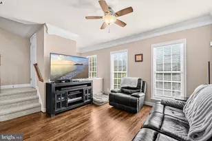 175 Great Laurel Square SE, Leesburg, VA 20175 - Photo 9