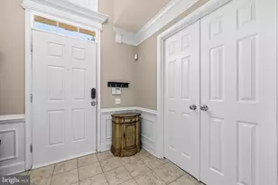 175 Great Laurel Square SE, Leesburg, VA 20175 - Photo 5