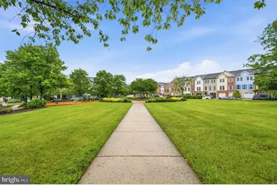 175 Great Laurel Square SE, Leesburg, VA 20175 - Photo 13
