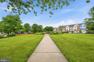 175 Great Laurel Square SE, Leesburg, VA 20175 - Photo 13