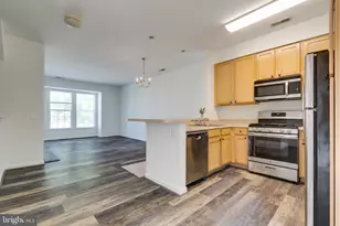 23092 Fontwell Square, Sterling, VA 20166 - Photo 19