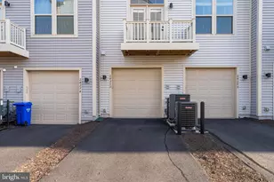 24272 Thurso Sq, Sterling, VA 20166 - Photo 19