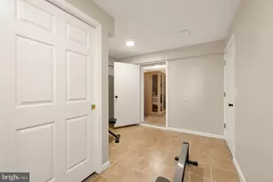 45383 Persimmon Ln, Sterling, VA 20165 - Photo 47