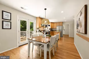 45383 Persimmon Ln, Sterling, VA 20165 - Photo 7