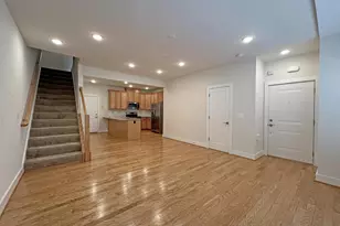 44766 Tiverton Sq, Ashburn, VA 20147 - Photo 3