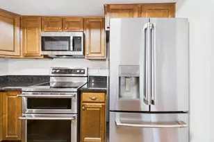 216 Finchingfield Ct, Sterling, VA 20165 - Photo 7