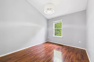 216 Finchingfield Ct, Sterling, VA 20165 - Photo 19