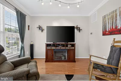 43171 Glenelder Terrace, Ashburn, VA 20147 - Photo 9