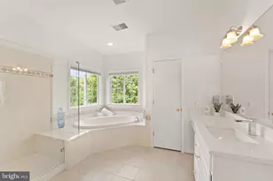 22566 Forest Run Dr, Ashburn, VA 20148 - Photo 27