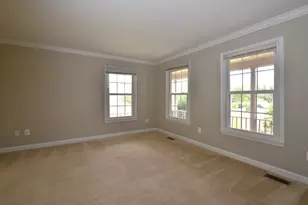 43493 Golden Meadow Cir, Ashburn, VA 20147 - Photo 9