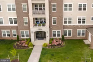 21914 Hawksbill High Cir, Sterling, VA 20164 - Photo 57