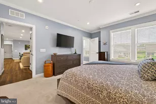21914 Hawksbill High Cir, Sterling, VA 20164 - Photo 29