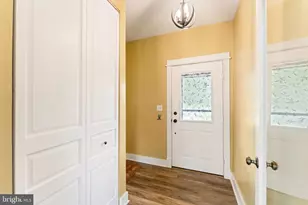 40989 Redwing Song Ln, Lovettsville, VA 20180 - Photo 5