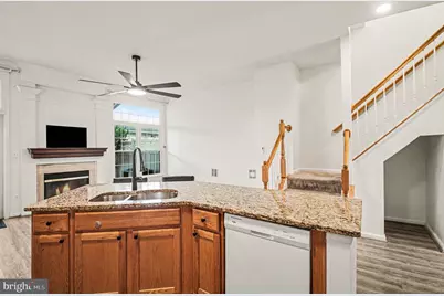 26065 Lands End Drive, Chantilly, VA 20152 - Photo 5