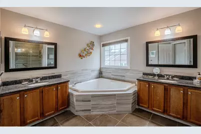 46610 Kingschase Court, Sterling, VA 20165 - Photo 23