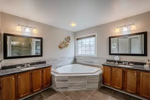 46610 Kingschase Ct, Sterling, VA 20165 - Photo 23