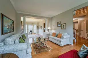 46610 Kingschase Ct, Sterling, VA 20165 - Photo 9
