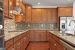 42852 Edgegrove Heights Terrace, Ashburn, VA 20148 - Photo 7