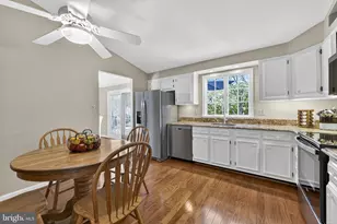 1119 Bradfield Dr SW, Leesburg, VA 20175 - Photo 9