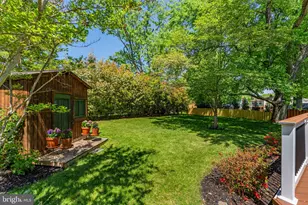 1119 Bradfield Dr SW, Leesburg, VA 20175 - Photo 27