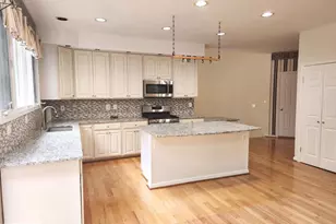 21218 Edgewood Ct, Sterling, VA 20165 - Photo 17