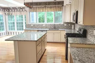 21218 Edgewood Ct, Sterling, VA 20165 - Photo 13