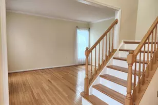 21218 Edgewood Ct, Sterling, VA 20165 - Photo 5