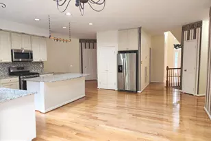 21218 Edgewood Ct, Sterling, VA 20165 - Photo 19