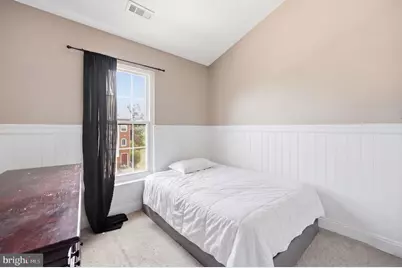25203 Dunvegan Square, Chantilly, VA 20152 - Photo 11