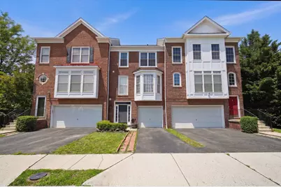 25203 Dunvegan Square, Chantilly, VA 20152 - Photo 1