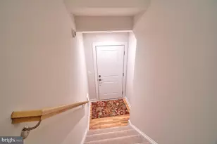 20285 Newfoundland Sq, Ashburn, VA 20147 - Photo 3