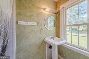 35339 Appalachian Trl Rd, Round Hill, VA 20141 - Photo 17