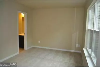 25232 Demilton Terrace, Chantilly, VA 20152 - Photo 9