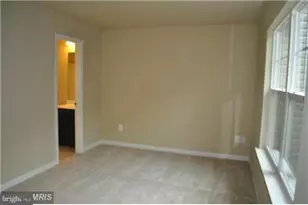 25232 Demilton Terrace, Chantilly, VA 20152 - Photo 9