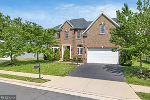 25746 Purebred Ct, Aldie, VA 20105 - Photo 1